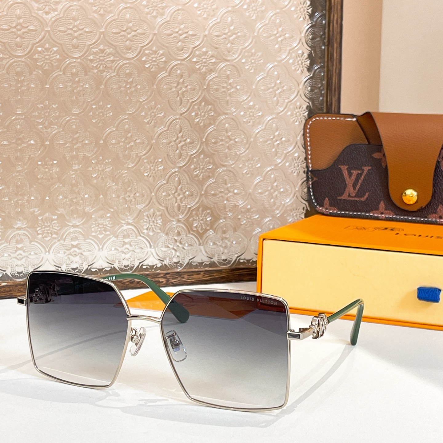 LOUIS VUITTO*🌟🌟🌟MODEL：Z1314  🌟🌟🌟SIZE：57口16-145🌟🌟🌟～～