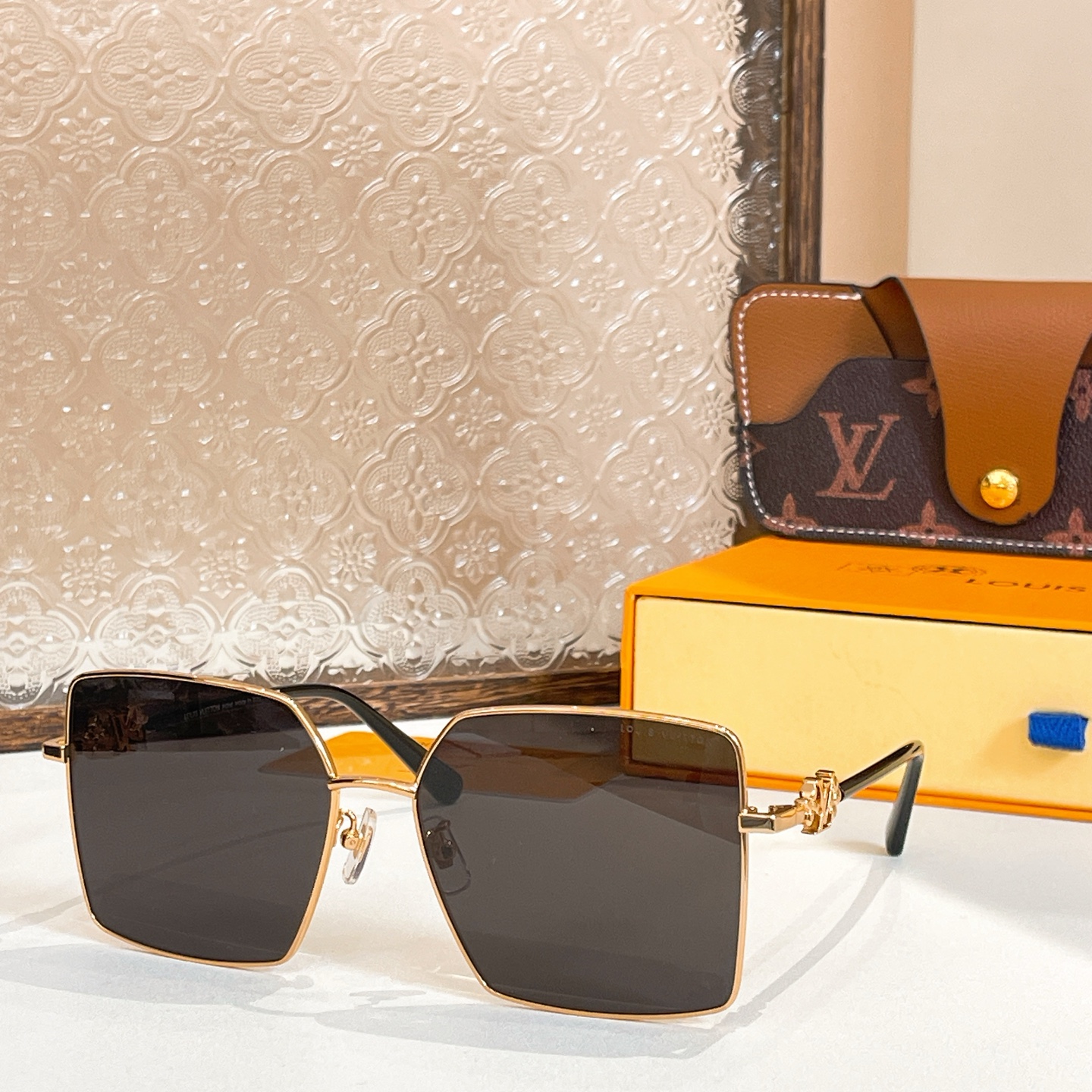 LOUIS VUITTO*🌟🌟🌟MODEL：Z1314  🌟🌟🌟SIZE：57口16-145🌟🌟🌟～～