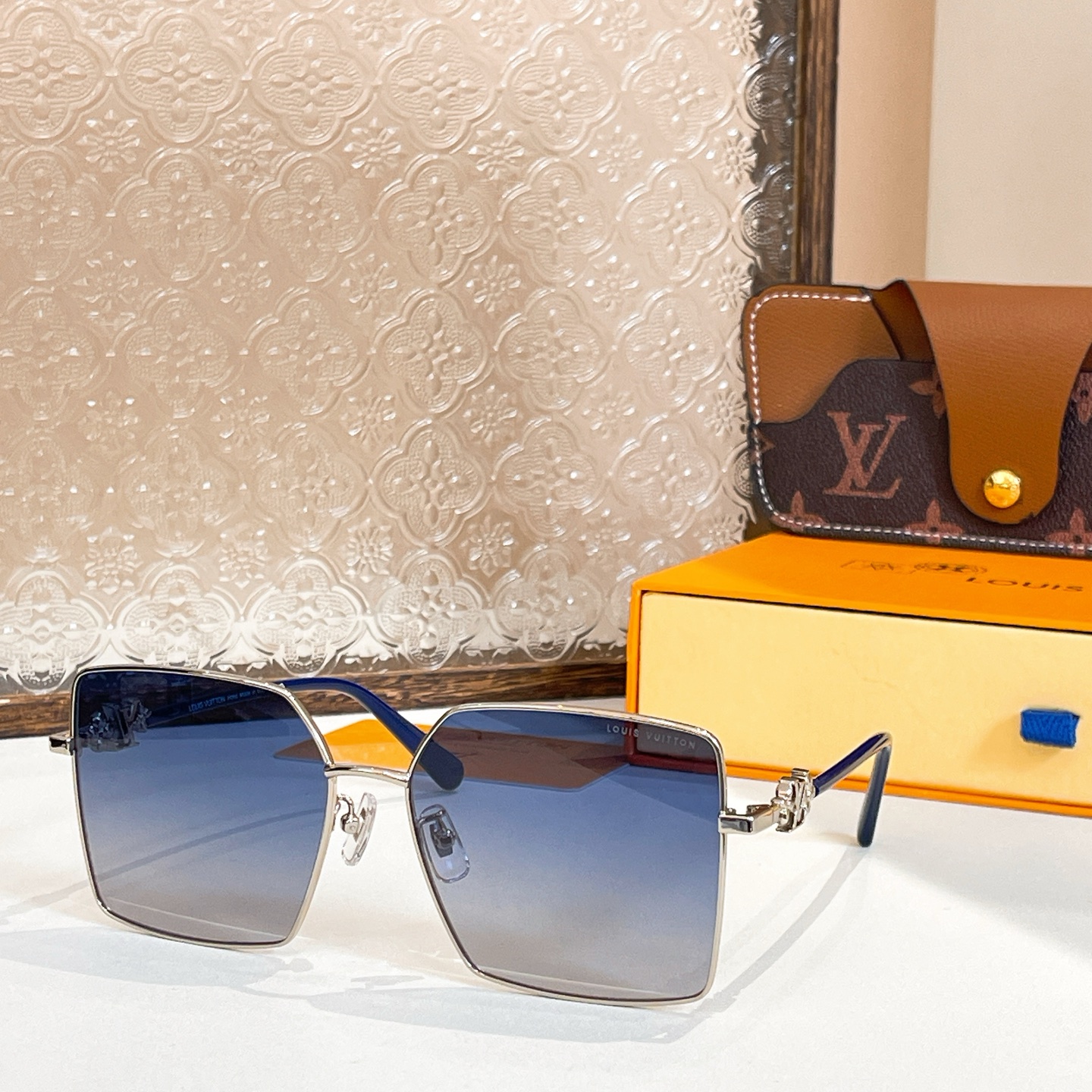 LOUIS VUITTO*🌟🌟🌟MODEL：Z1314  🌟🌟🌟SIZE：57口16-145🌟🌟🌟～～
