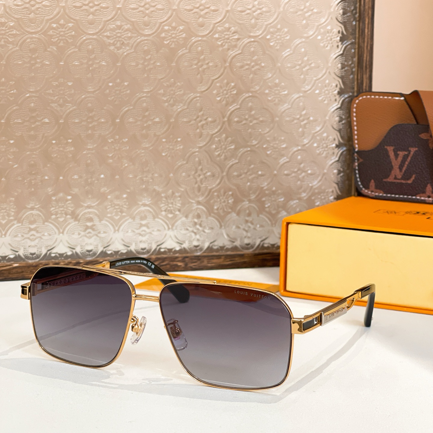 LOUIS VUITTO*🌟🌟🌟MODEL：Z1303 🌟🌟🌟SIZE：57口16-145🌟🌟🌟
