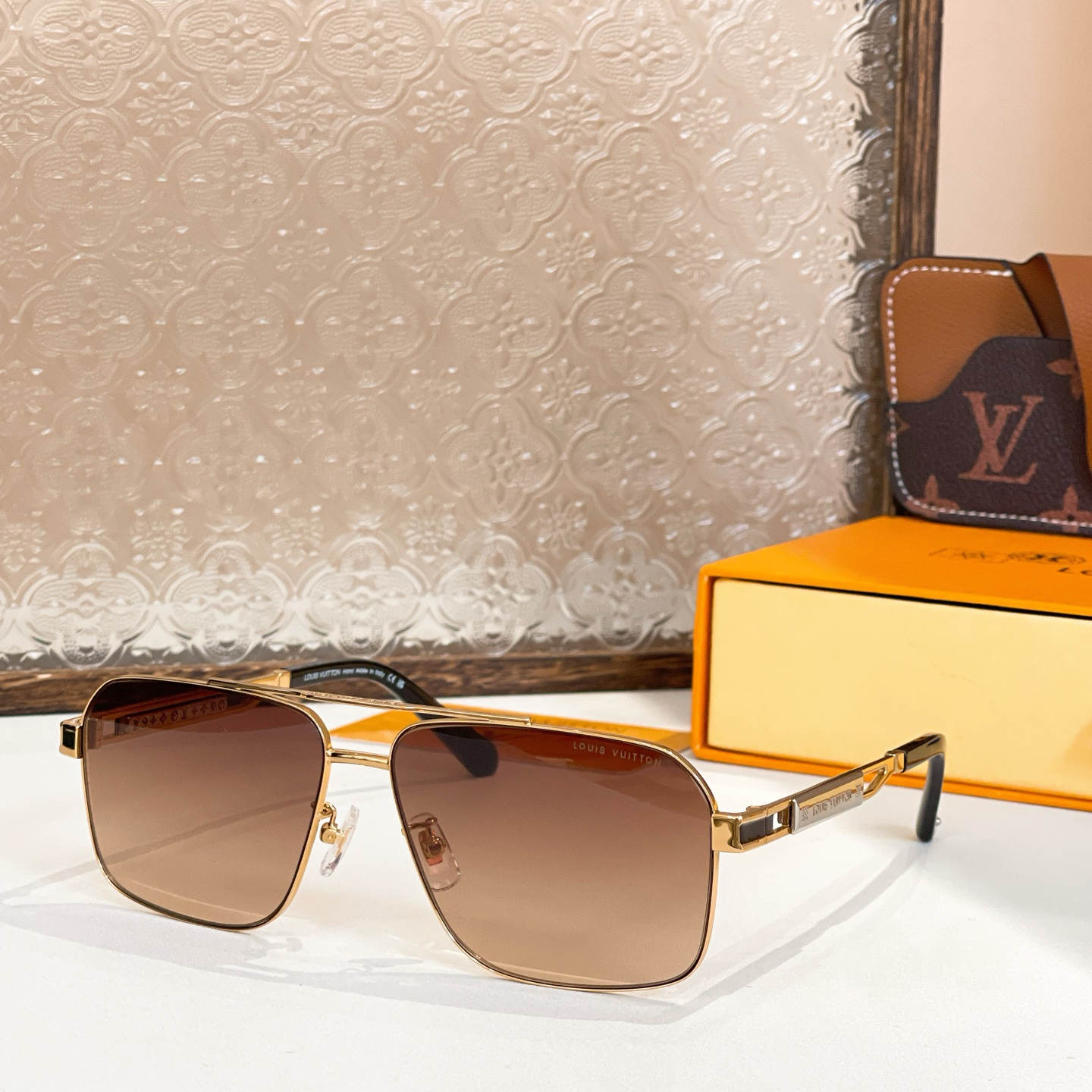 LOUIS VUITTO*🌟🌟🌟MODEL：Z1303 🌟🌟🌟SIZE：57口16-145🌟🌟🌟