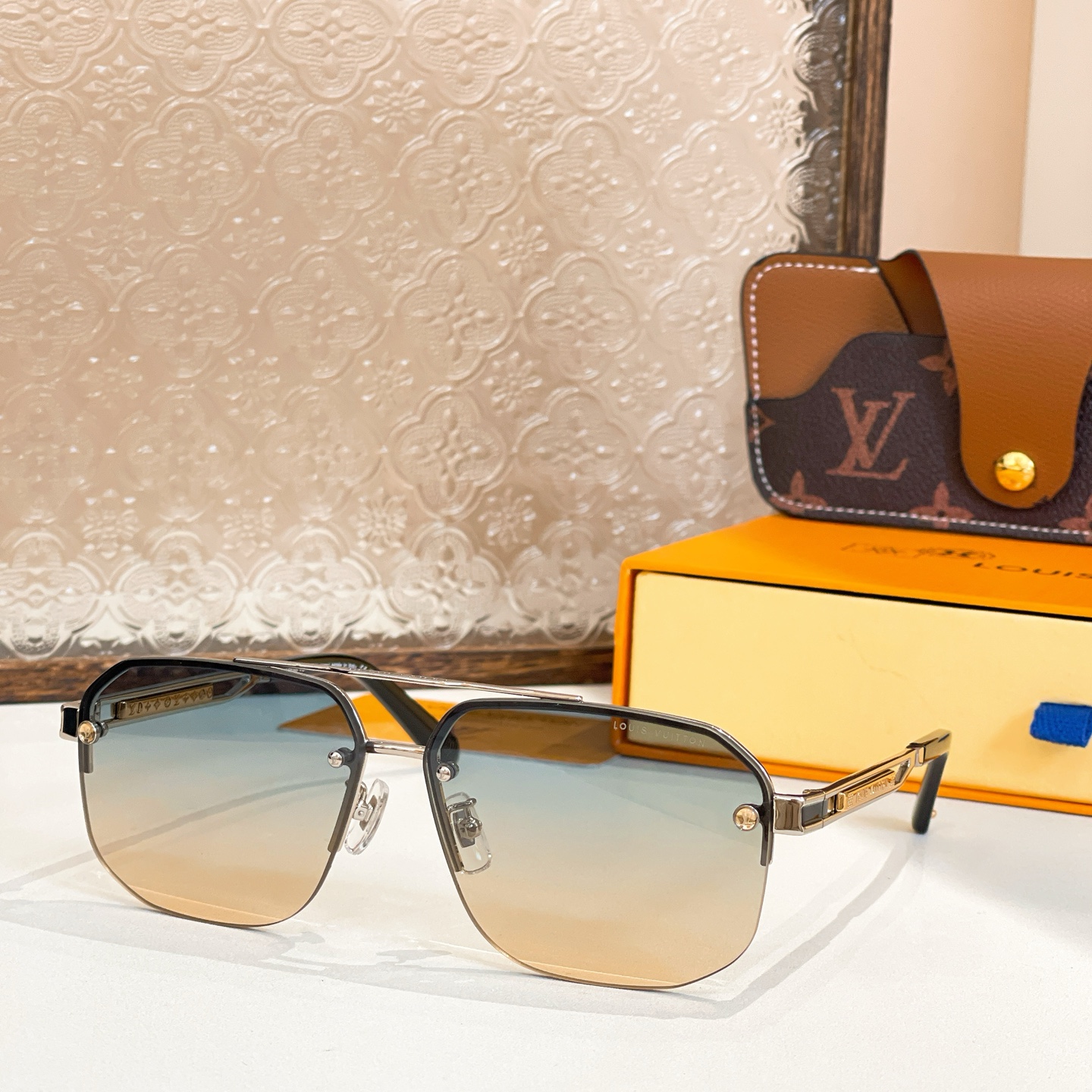 LOUIS VUITTO*🌟🌟🌟MODEL：Z1305🌟🌟🌟SIZE：62口13-145🌟🌟🌟