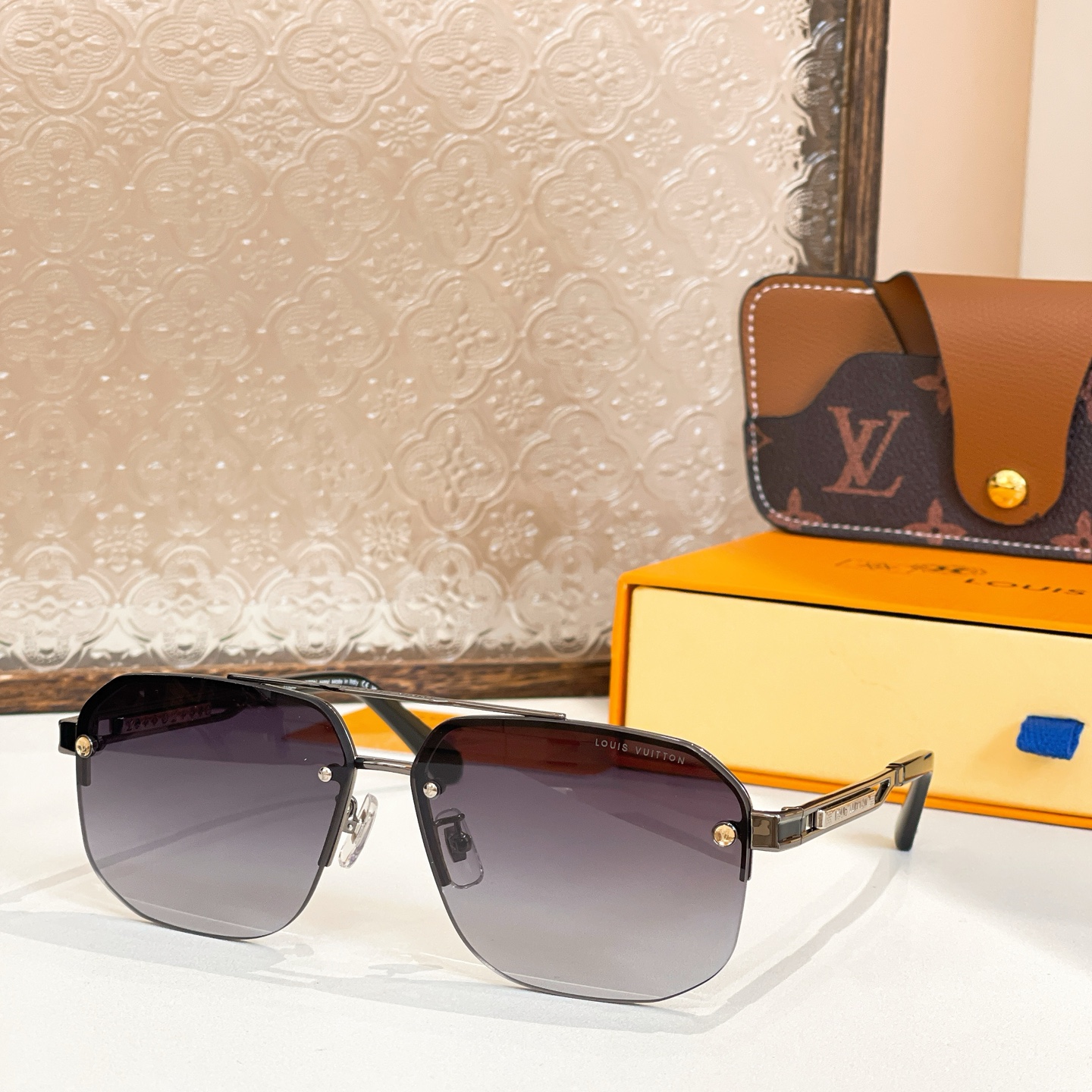 LOUIS VUITTO*🌟🌟🌟MODEL：Z1305🌟🌟🌟SIZE：62口13-145🌟🌟🌟
