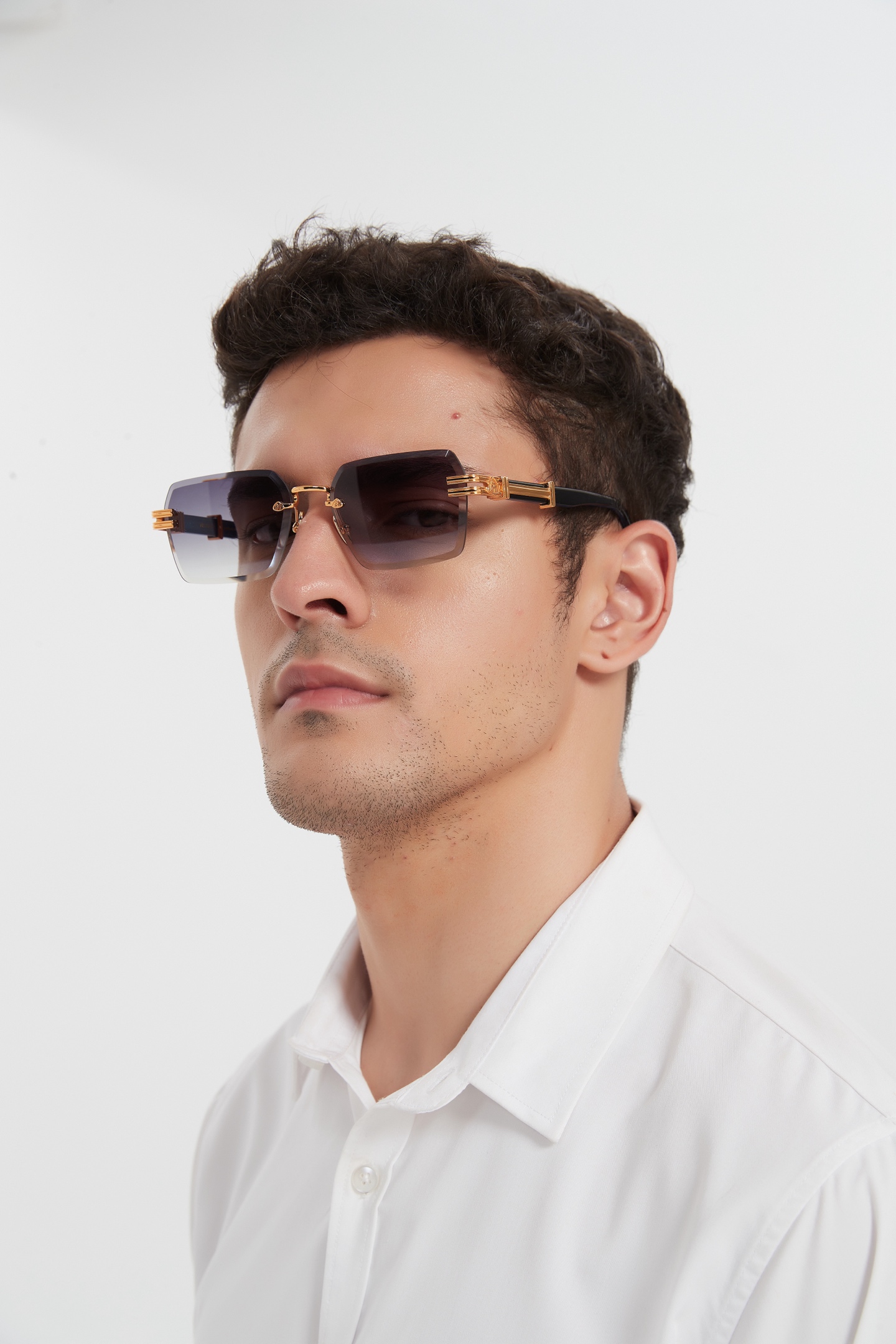  MAYBACH迈
MODELTHE PRODUCER II
SIZE：56口17-145
