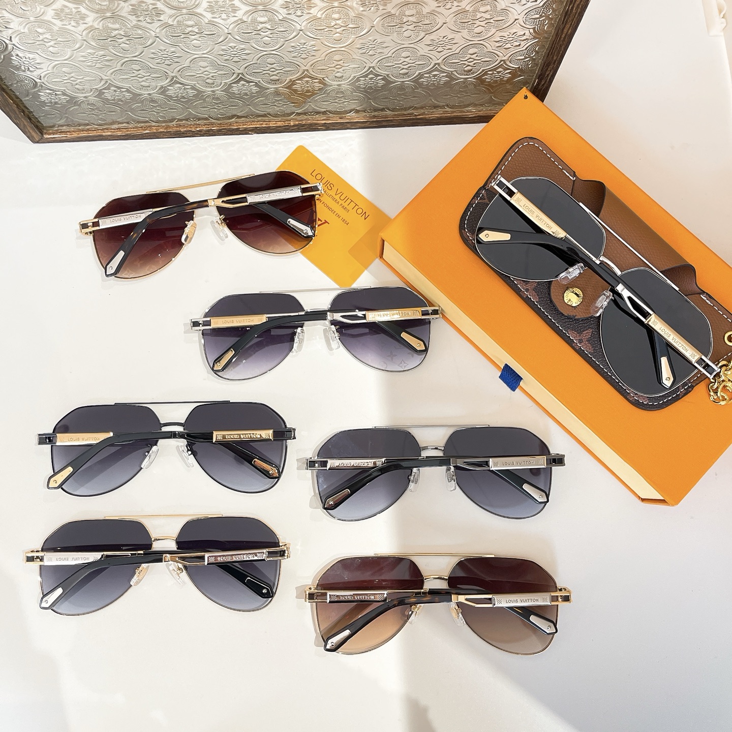LOUIS VUITTO*🌟🌟🌟MODEL：Z1302🌟🌟🌟SIZE：61口14-145🌟🌟🌟