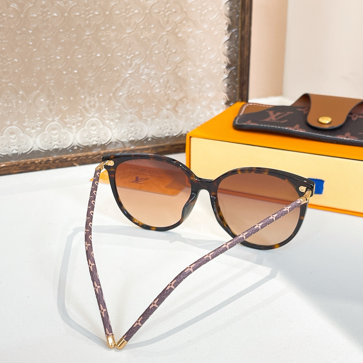 LOUIS VUITTO*🌟🌟🌟MODEL：Z2417W🌟🌟🌟SIZE：58口18-145🌟🌟🌟
