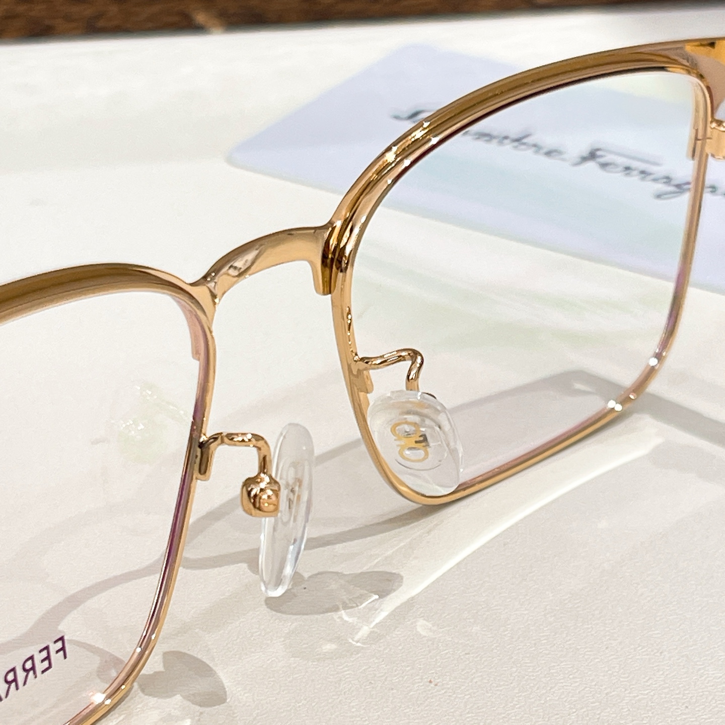 Salvatore ferragam* 菲*拉格慕 💚💚MODEL：SF2226💚💚💚SIZE：53口1