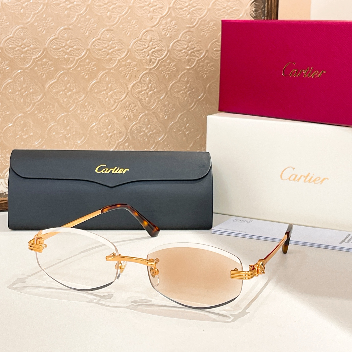 Cartie*✨✨✨MODEL：CT0650S  ✨✨✨SIZE 56口18-142✨✨✨ ，变色镜片～