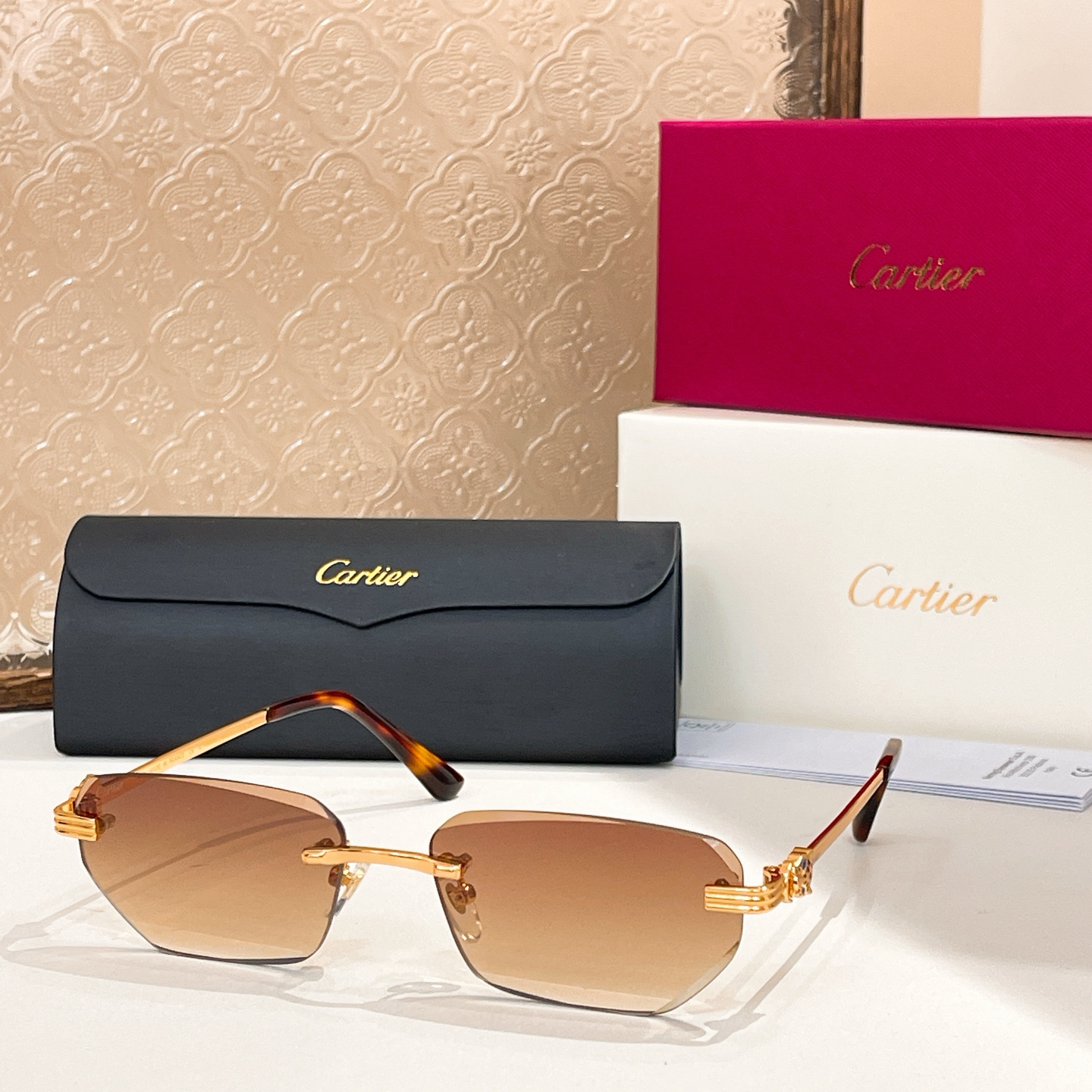 Cartie*✨✨✨MODEL：CT0651S  ✨✨✨SIZE 57口17-142✨✨✨ ，变色镜片～