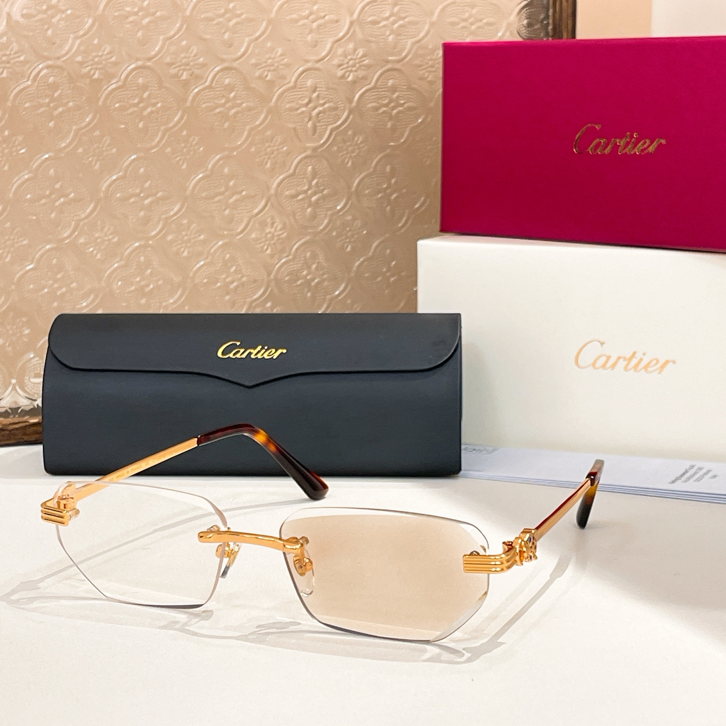 Cartie*✨✨✨MODEL：CT0651S  ✨✨✨SIZE 57口17-142✨✨✨ ，变色镜片～