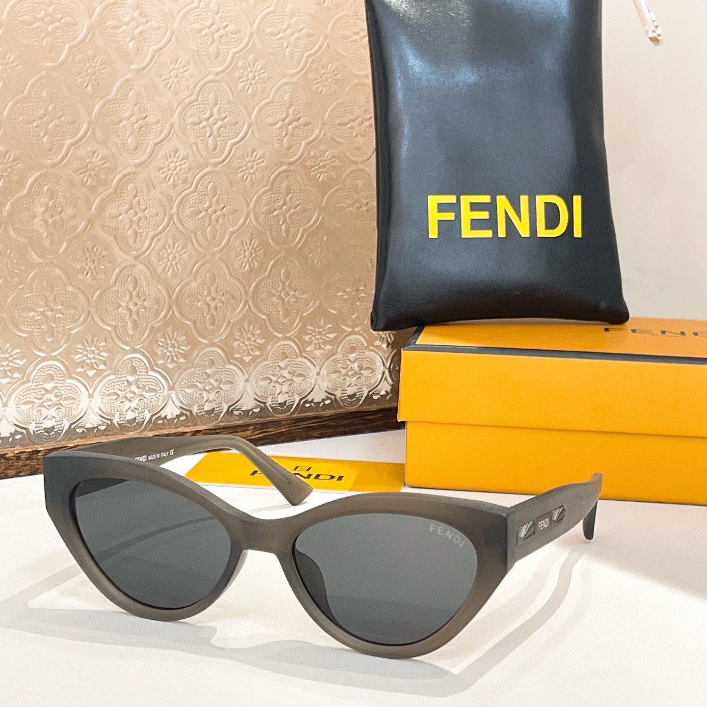FEND*✨✨✨MODEL FE 40164U✨✨✨SIZE54口18-148✨✨✨