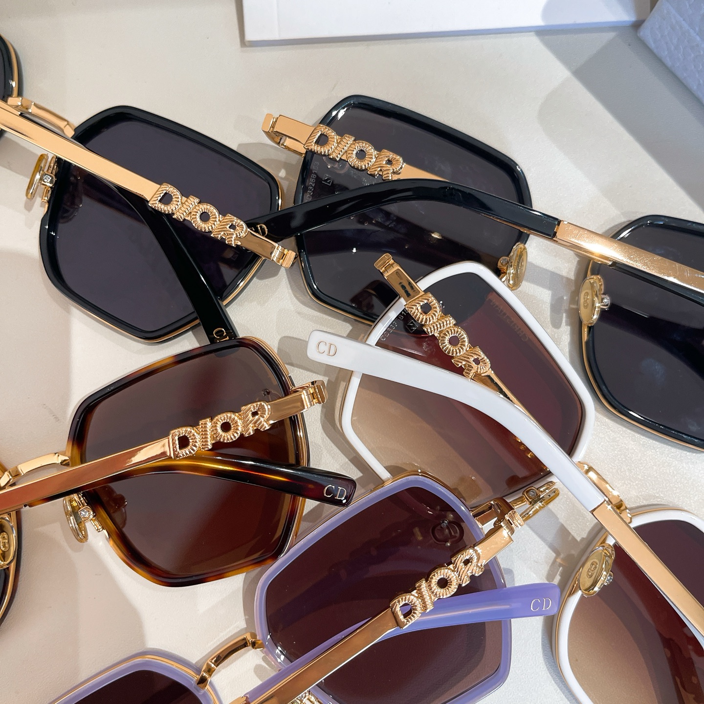 DIOR✨✨✨MODEL DiorObliPue D3U ✨✨✨SIZE：56口19-145✨✨～