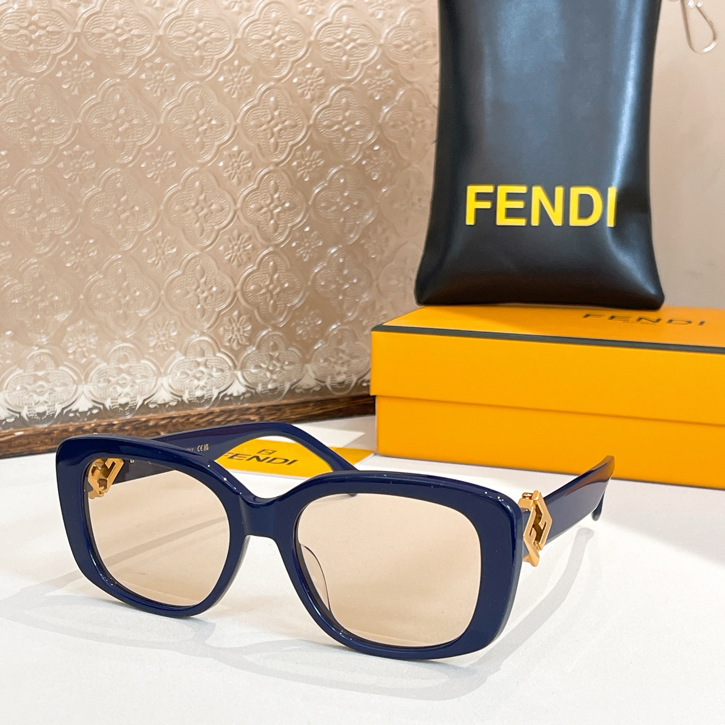 FEND*✨✨✨MODEL FE40138I ✨✨✨SIZE54口18-148✨✨✨