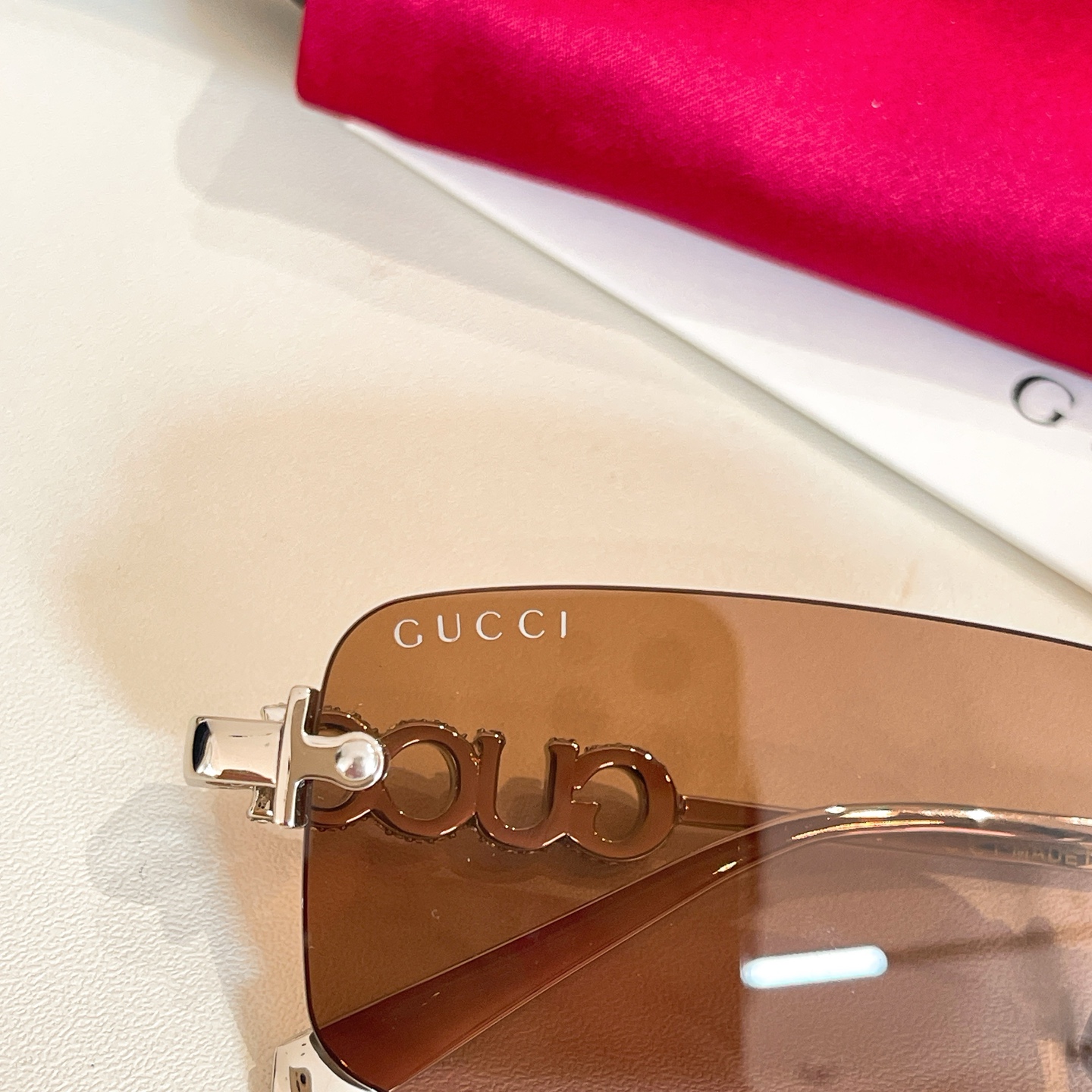 Gucci 古驰墨镜