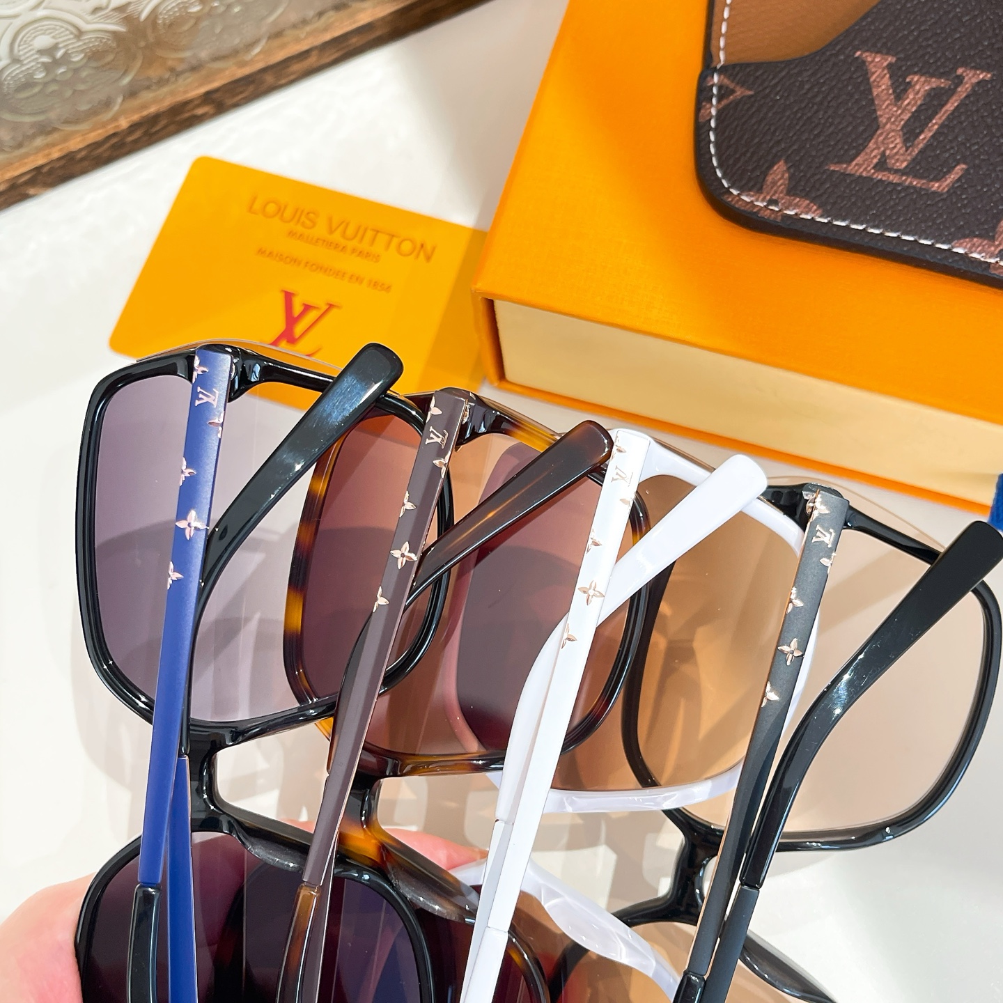 LOUIS VUITTO*🌟🌟🌟MODEL：Z1668E🌟🌟🌟SIZE：62口17-140🌟🌟