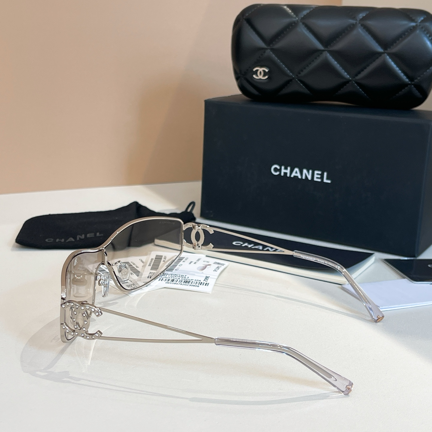 Chanel 香奈儿墨镜