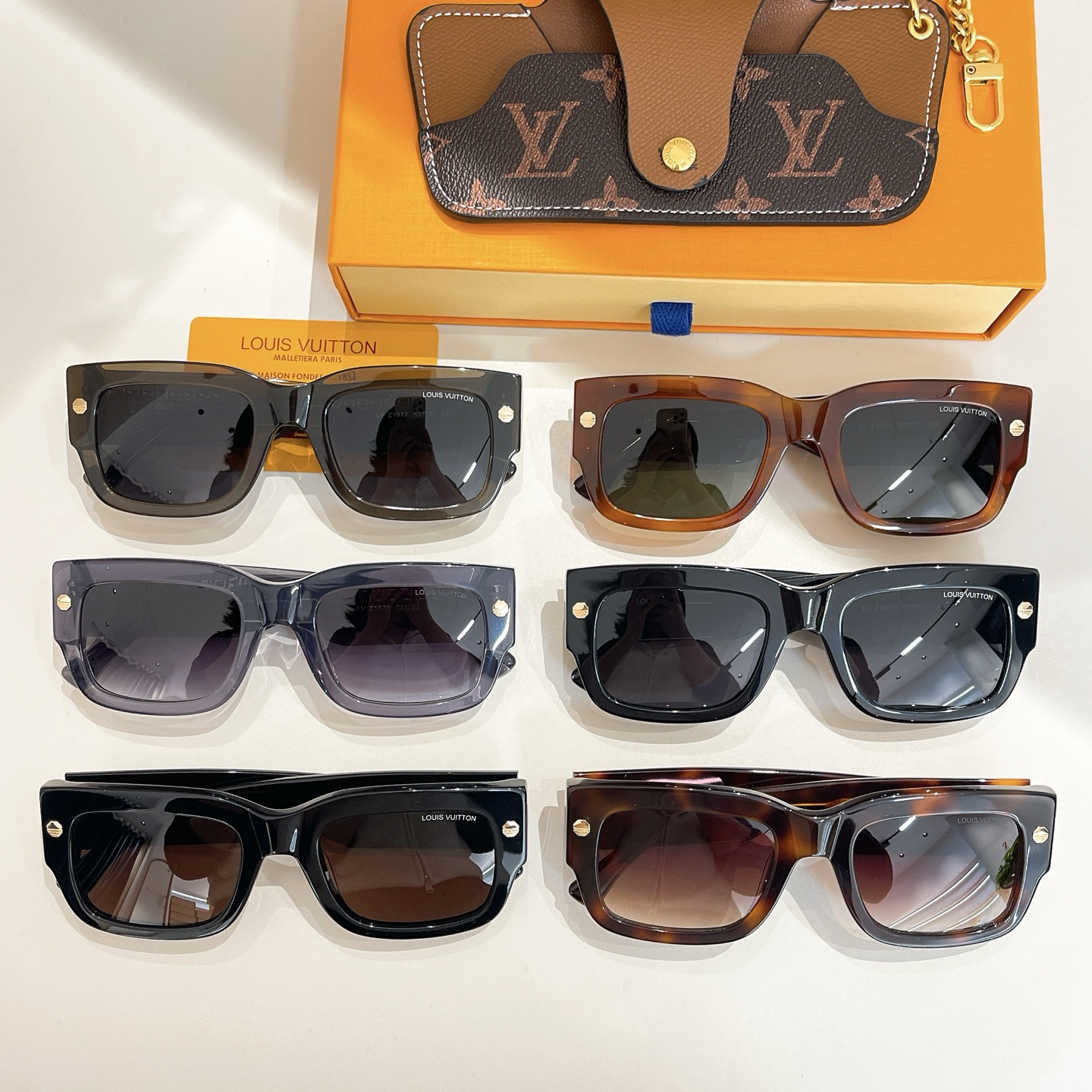 LOUIS VUITTO*🌟🌟🌟MODEL：Z1971🌟🌟🌟SIZE：52口22-145🌟🌟