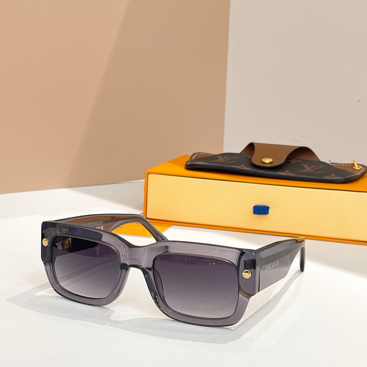 LOUIS VUITTO*🌟🌟🌟MODEL：Z1971🌟🌟🌟SIZE：52口22-145🌟🌟