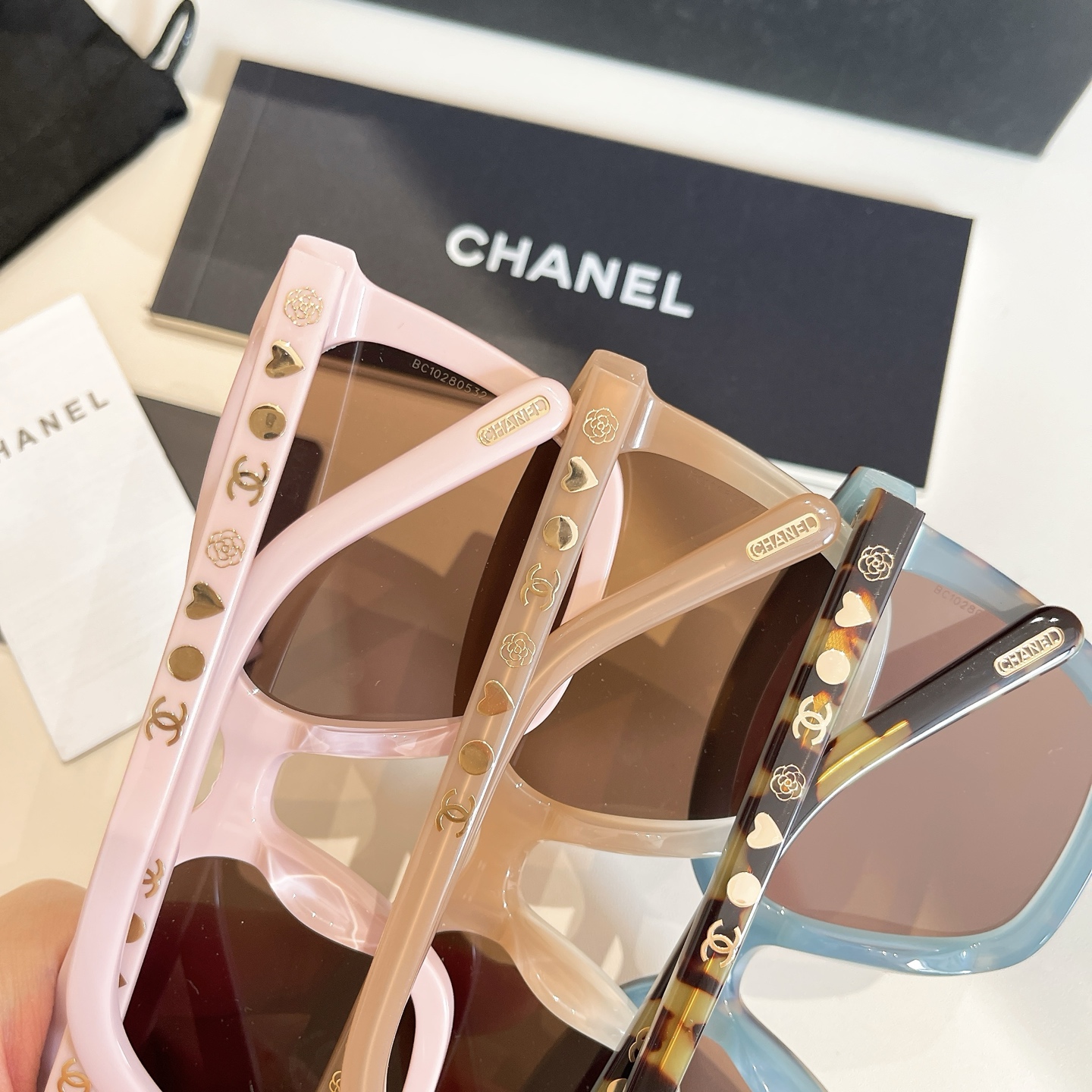 Chanel 香奈儿墨镜