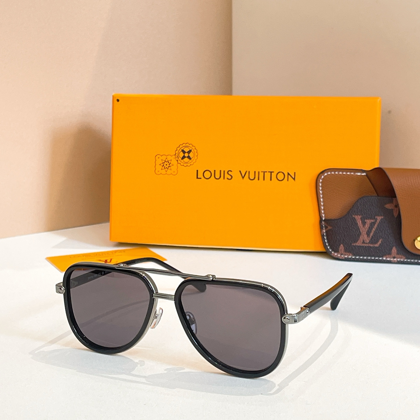LOUIS VUITTO*✨✨✨MODEL：Z2515U ✨✨✨ SIZE：53口22-145✨✨✨