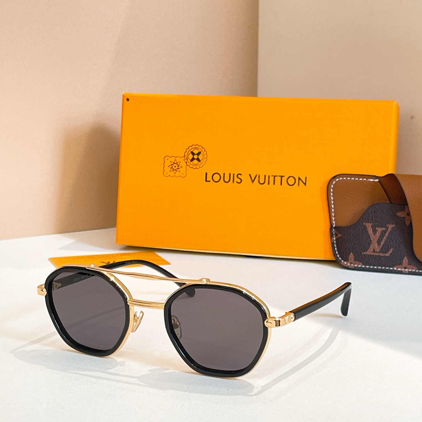 LOUIS VUITTO*✨✨✨MODEL：Z2356U ✨✨✨ SIZE：53口22-145✨✨✨