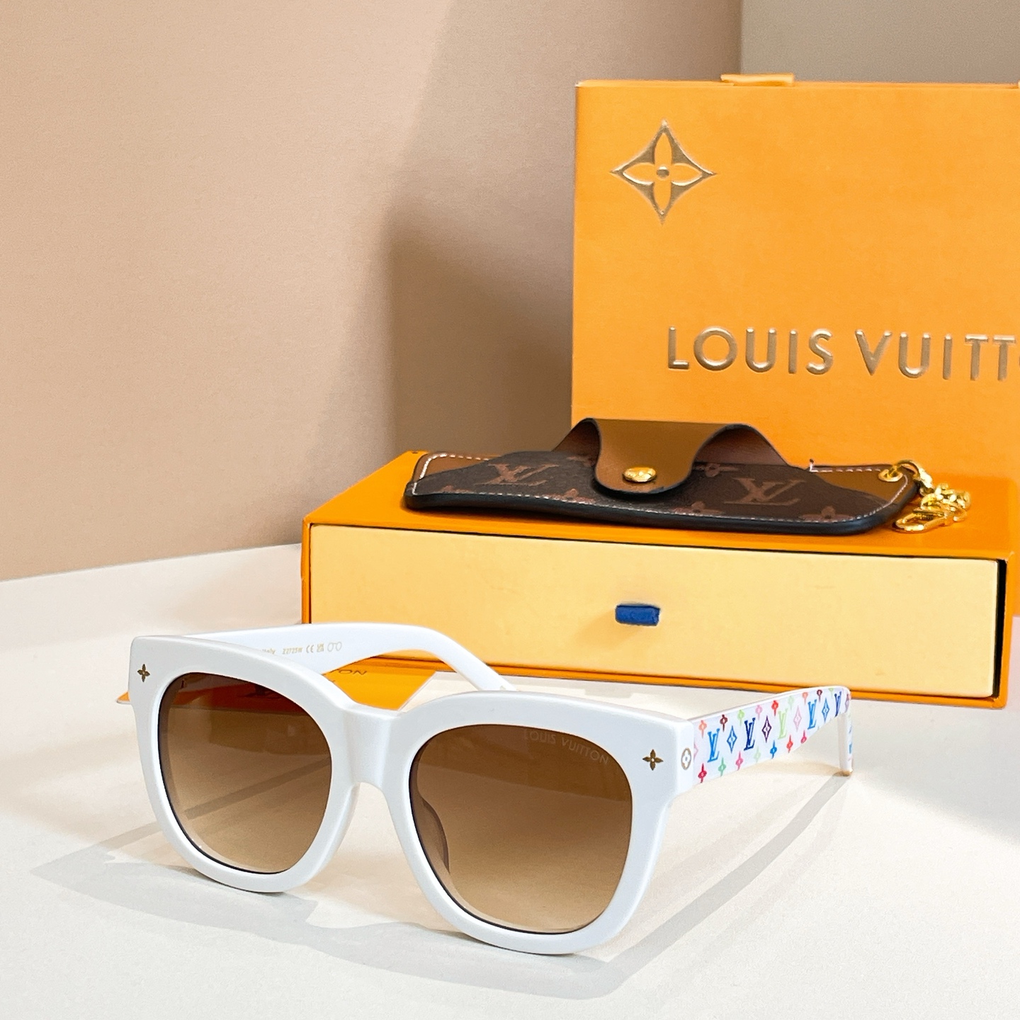 Louis Vuitton LOUIS VUITTON太阳眼镜