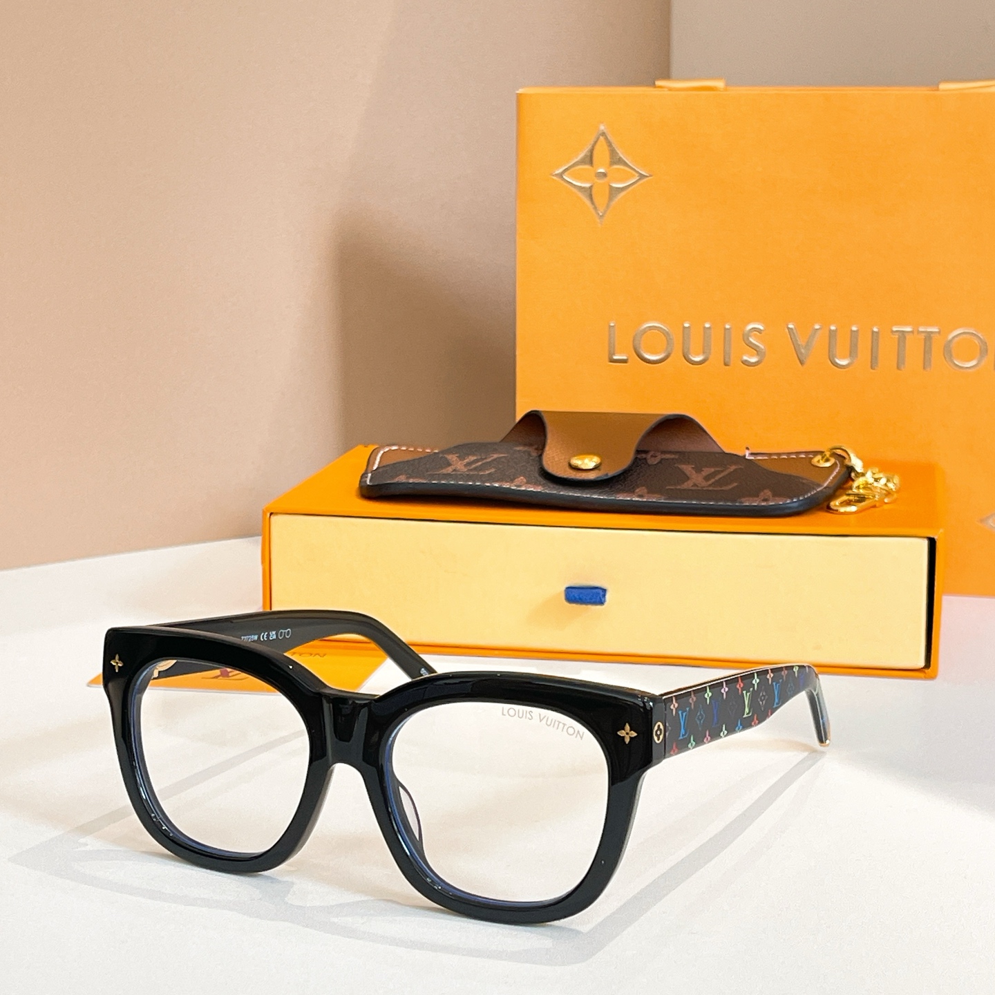Louis Vuitton LOUIS VUITTON太阳眼镜
