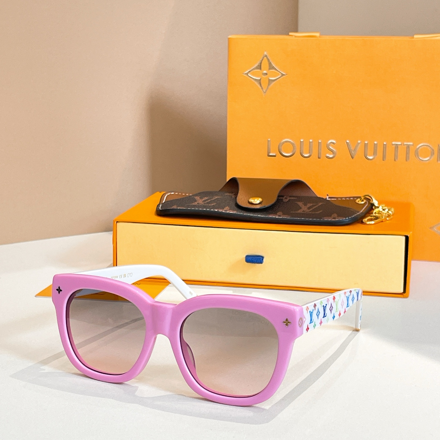 Louis Vuitton LOUIS VUITTON太阳眼镜