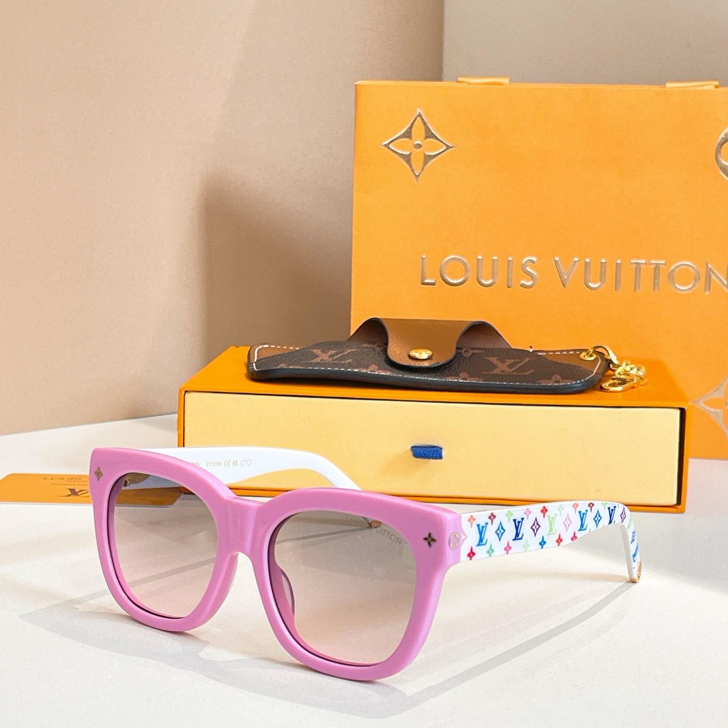 Louis Vuitton LOUIS VUITTON太阳眼镜