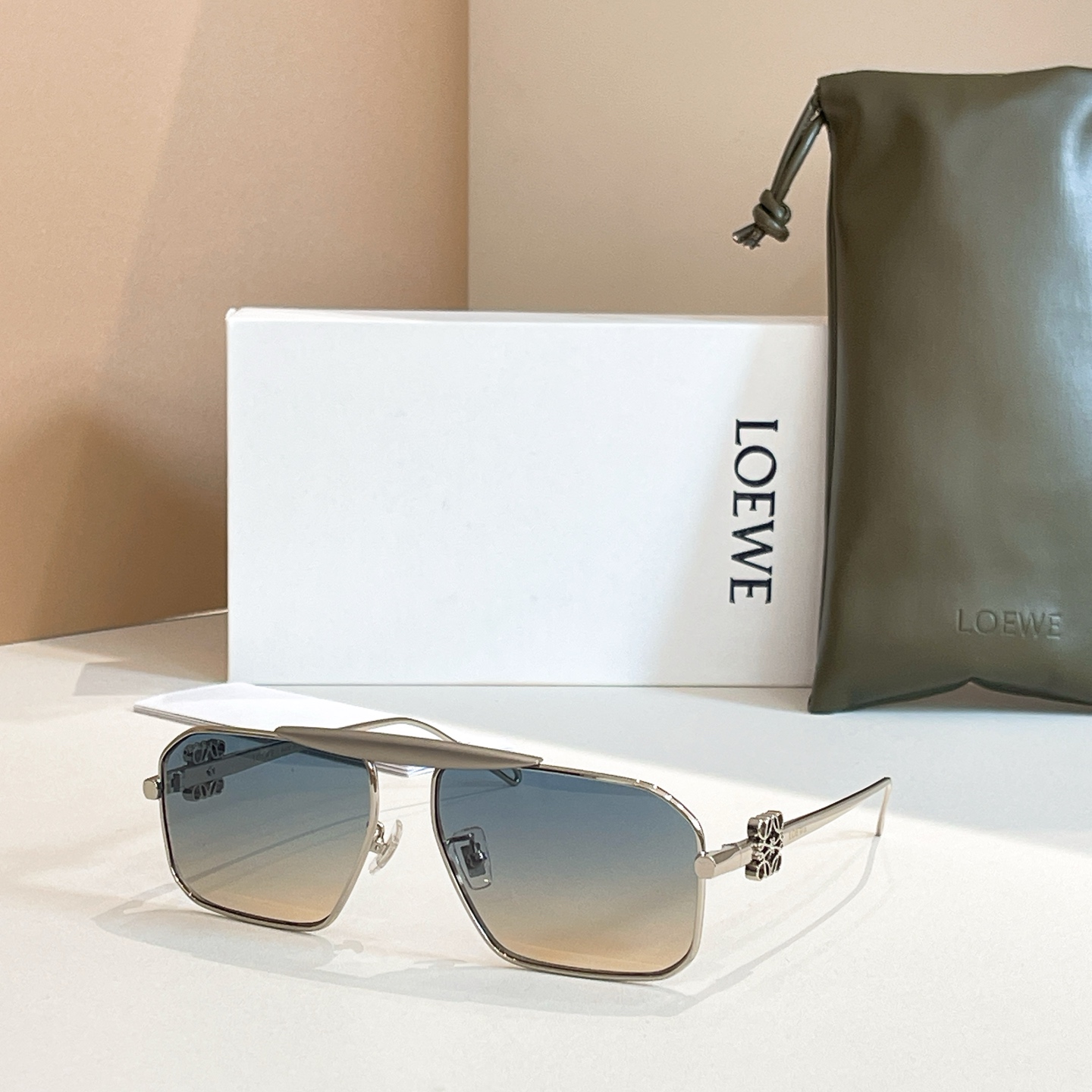 LOEWE🌟🌟🌟MODEL：LW5115S 🌟🌟🌟SIZE：61口8-143🌟🌟🌟