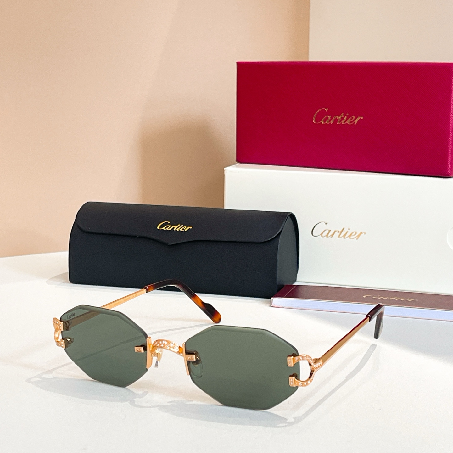 Cartie*✨✨✨MODEL：CT0581S ✨✨✨SIZE 58口16-135✨✨✨～，变色镜片～