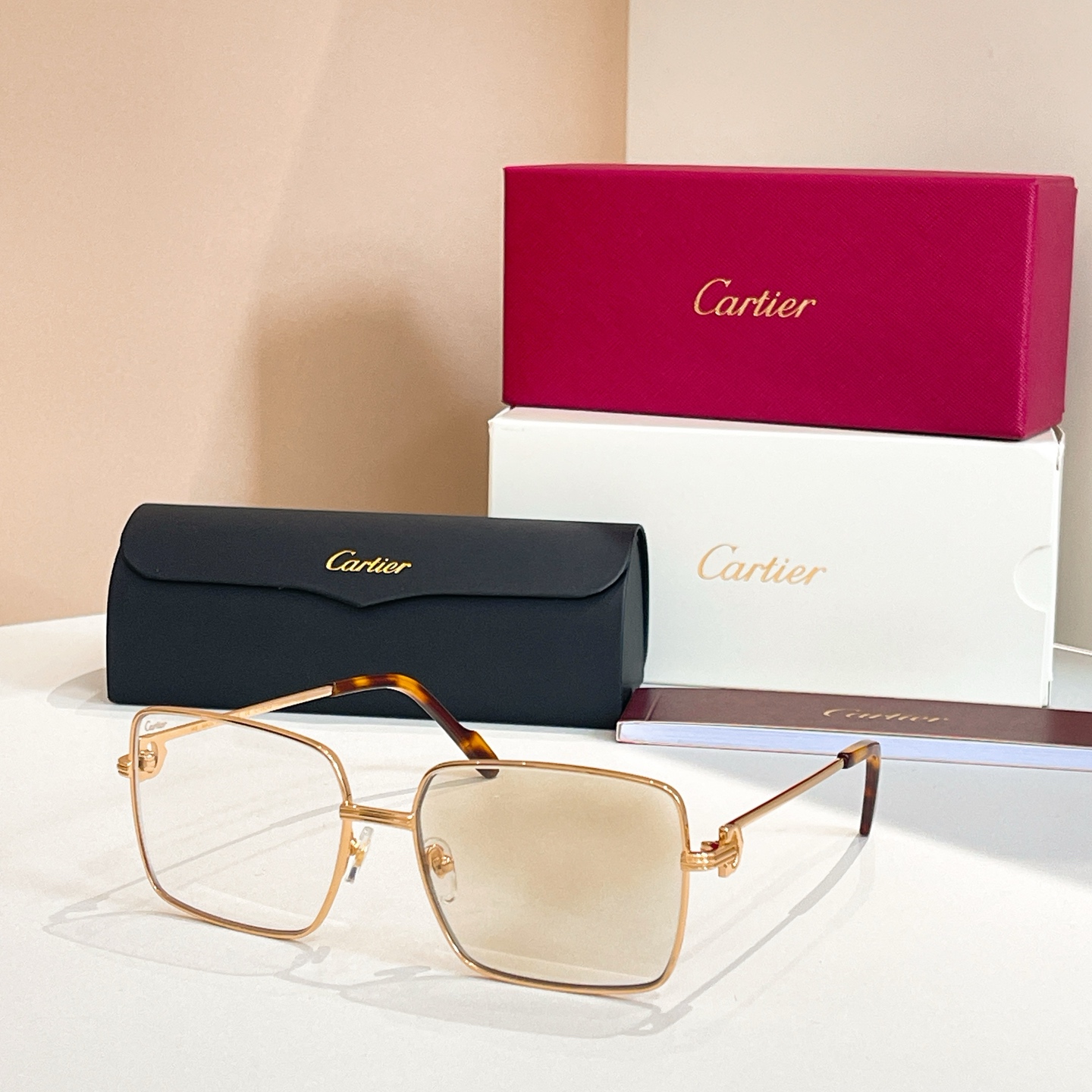 Cartie*✨✨✨MODEL：CT0624S ✨✨✨SIZE 58口16-135✨✨✨～，变色镜片～