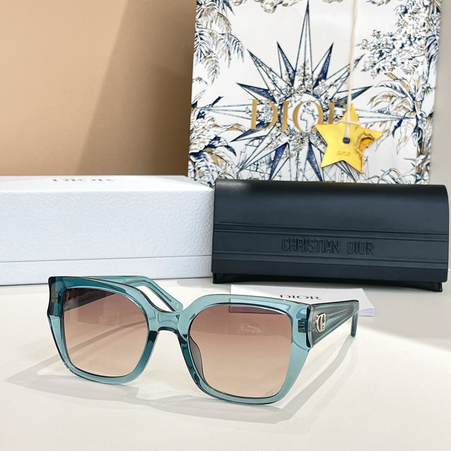 DIOR✨✨✨MODEL DiorGlow S1F ✨✨✨SIZE：54口18-140✨✨✨