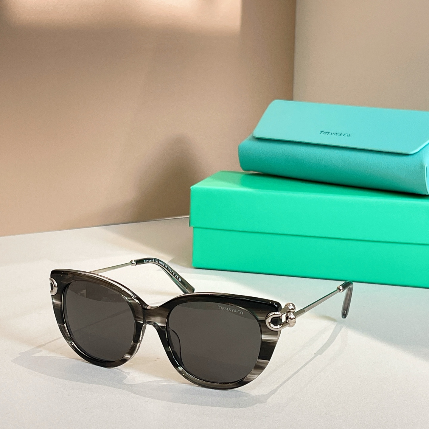 TIFFANY&Co.✨✨✨MODEL：TF4232U✨✨✨ SIZE：52口19-140✨✨✨