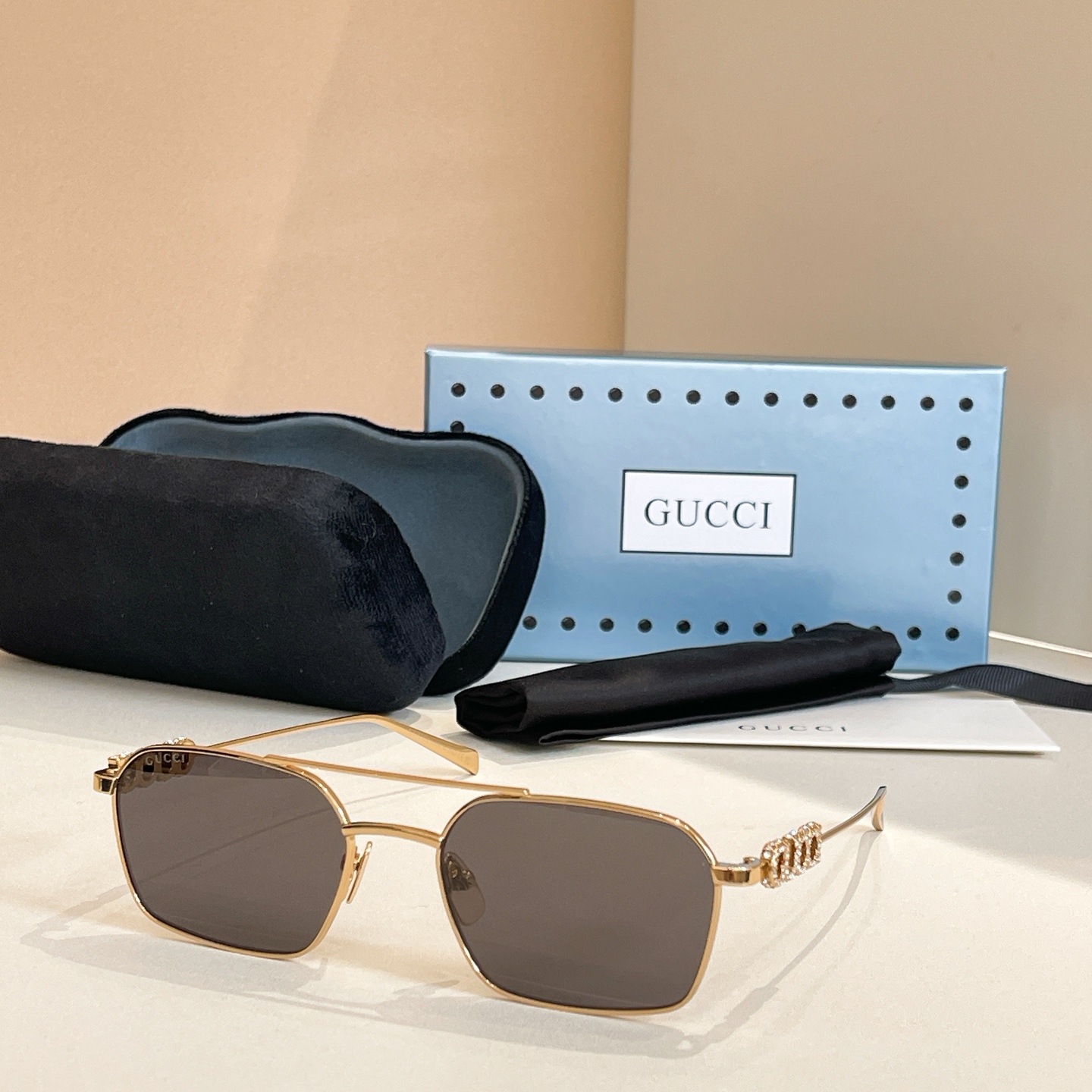 GUCC*🐝🐝🐝MODEL：GG1804S🐝🐝SIZE：54口19-145🐝🐝🐝