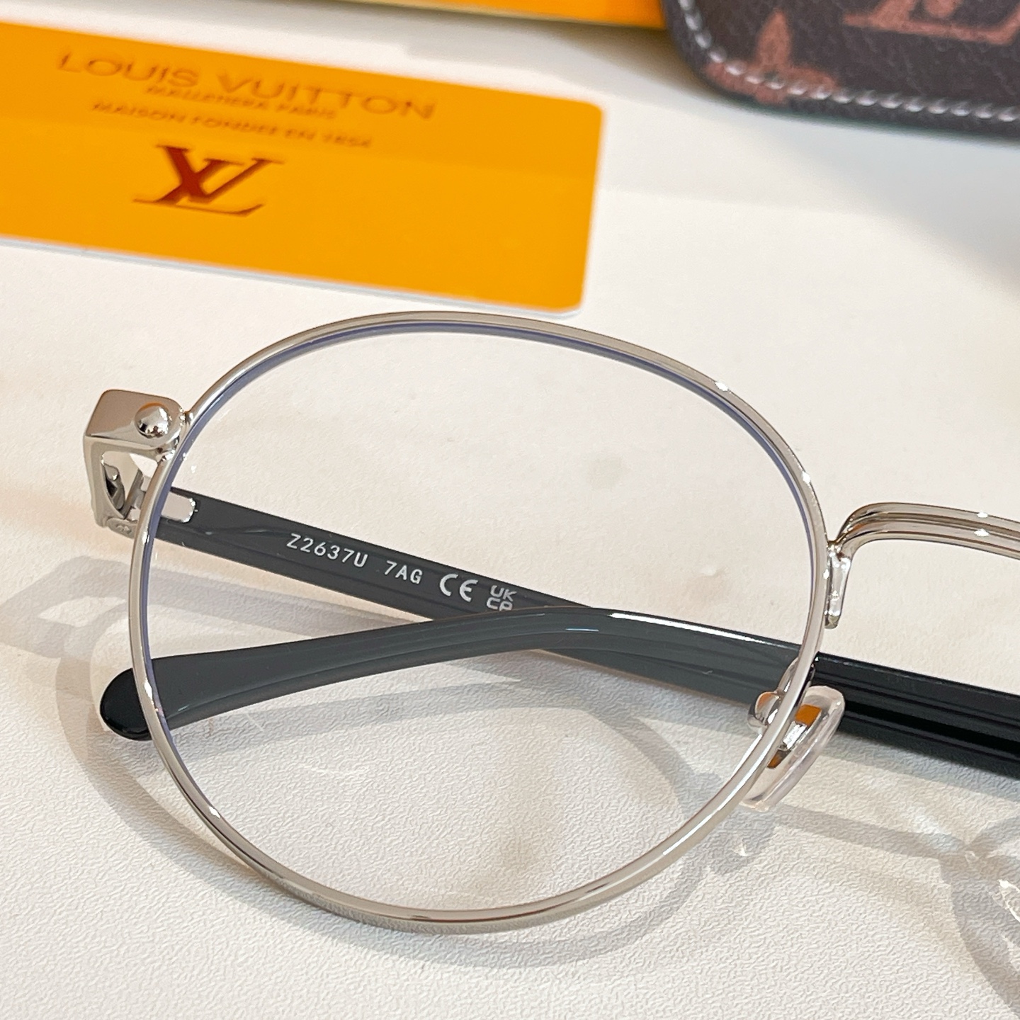 Louis Vuitton LOUIS VUITTON太阳眼镜