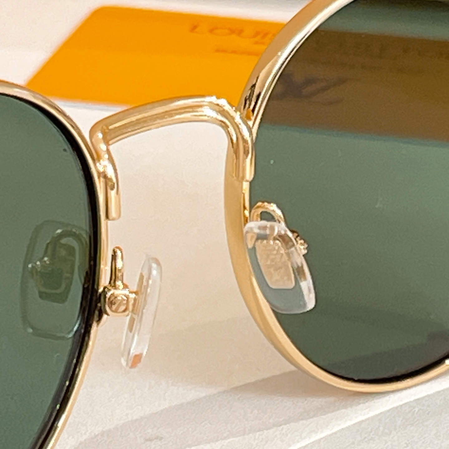 Louis Vuitton LOUIS VUITTON太阳眼镜
