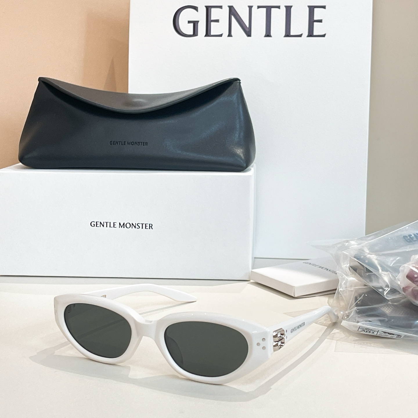 GENTLE MONSTE*🐼🐼🐼MODEL：DUNS🐼🐼🐼SIZE：54口21-145🐼🐼🐼高版本~~