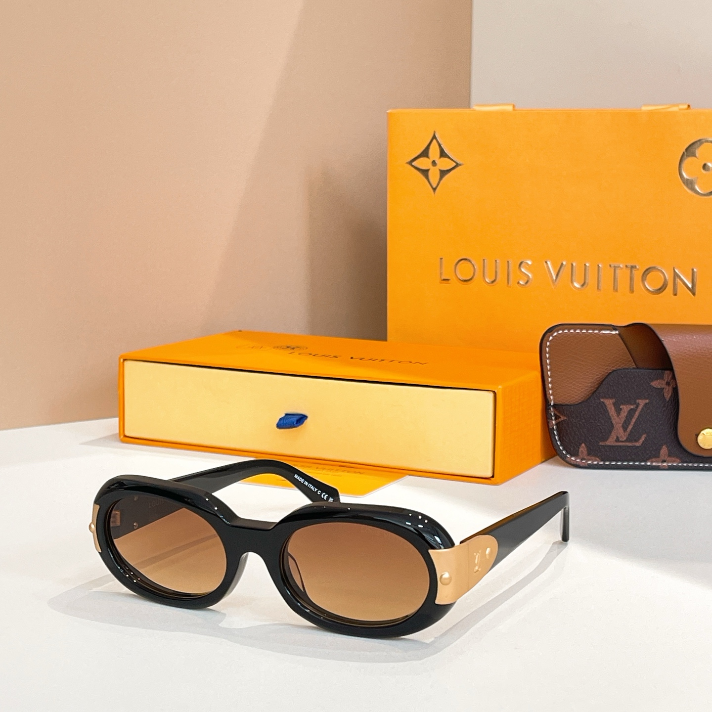 LOUIS VUITTO*✨✨✨MODEL：Z2600U✨✨✨ SIZE：53口20-145✨✨✨