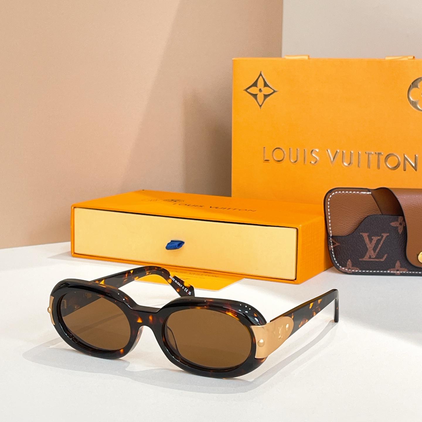 LOUIS VUITTO*✨✨✨MODEL：Z2600U✨✨✨ SIZE：53口20-145✨✨✨
