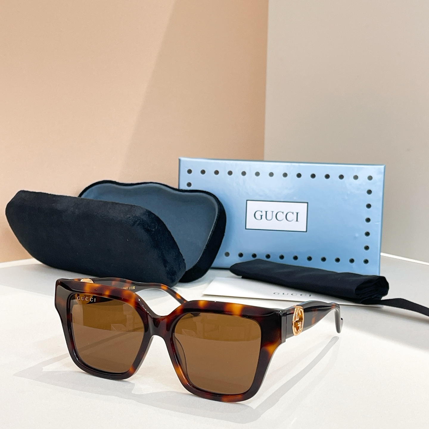 GUCC*🐝🐝🐝MODEL：GG1023S 🐝🐝SIZE：54口17-142🐝🐝🐝