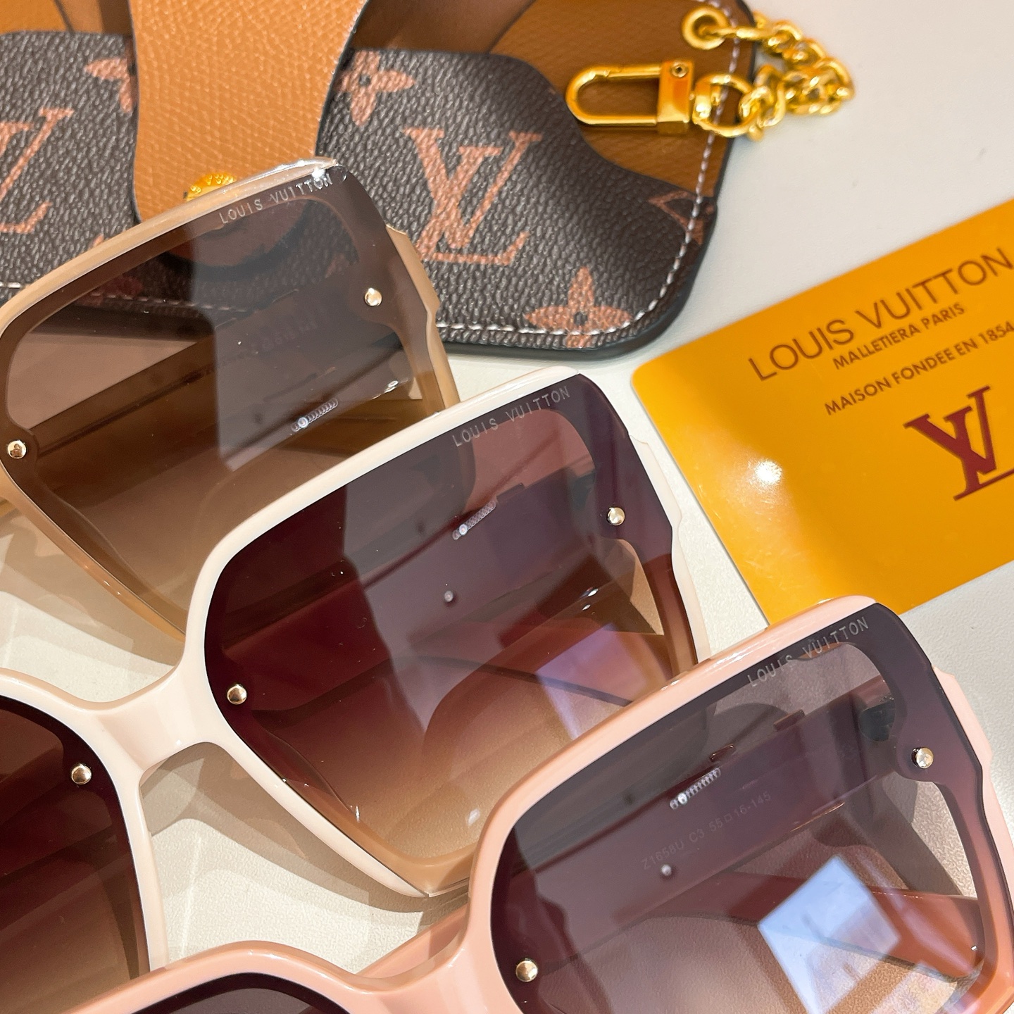 LOUIS VUITTO*🌟🌟🌟MODEL：Z1658U 🌟🌟🌟SIZE：51口20-140🌟🌟🌟