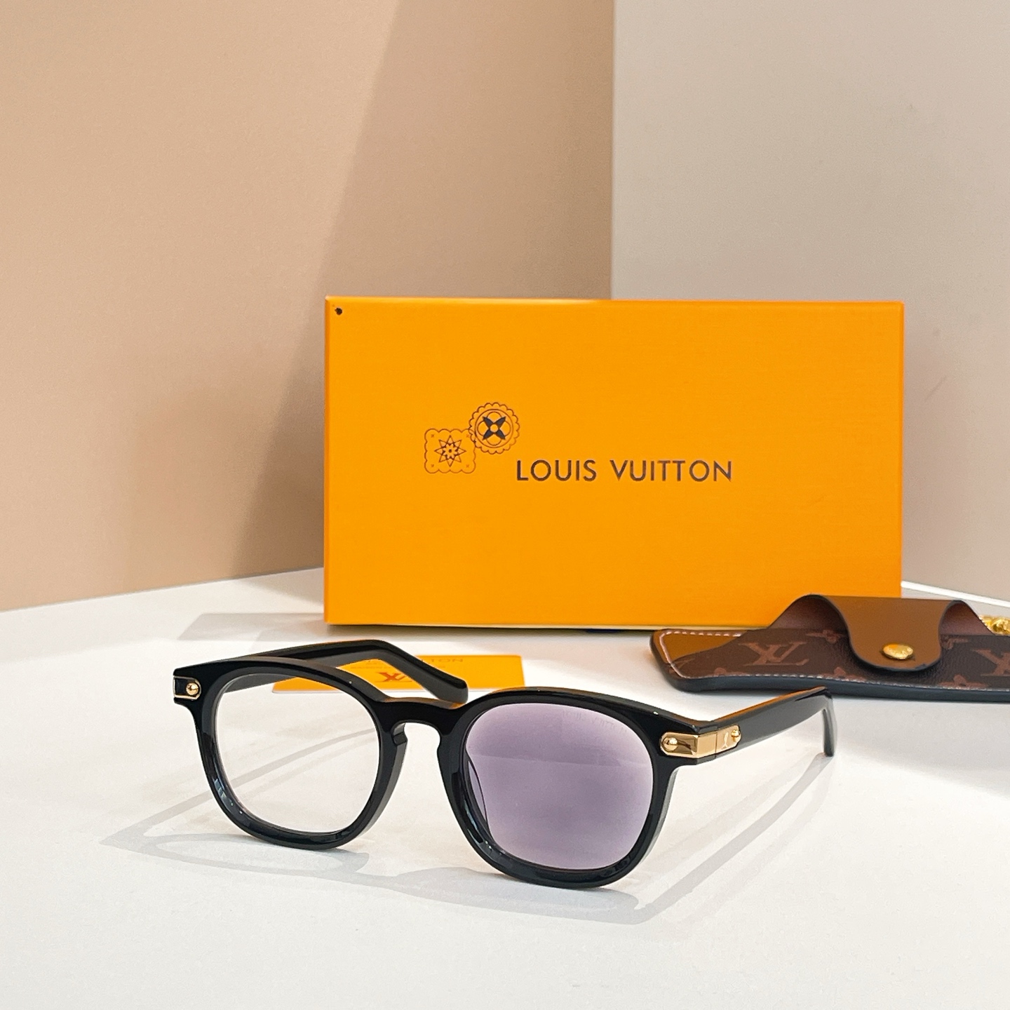 LOUIS VUITTO*✨✨✨MODEL：Z2655U ✨✨✨ SIZE：53口22-145✨✨✨，变