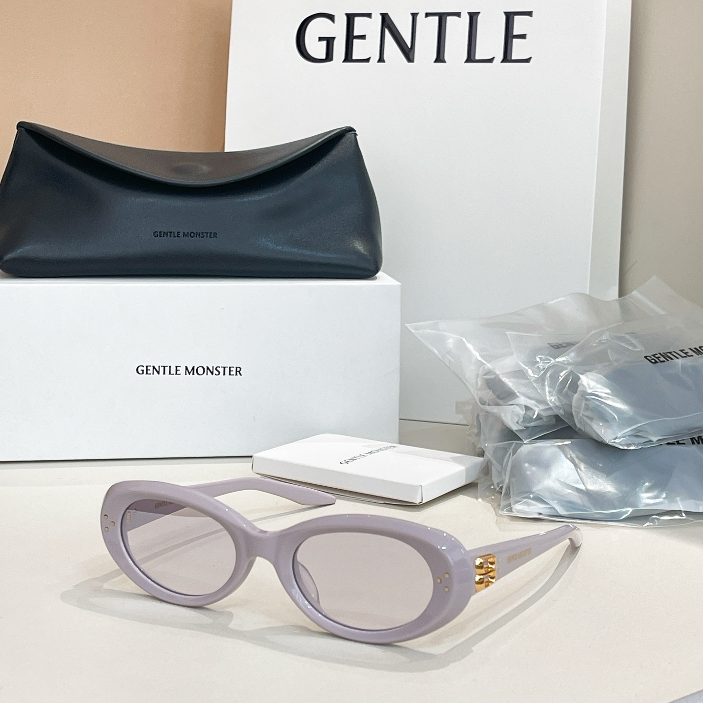 GENTLE MONSTE*🐼🐼🐼MODEL：COCOA🐼🐼🐼SIZE：54口22-146🐼🐼🐼高版本~