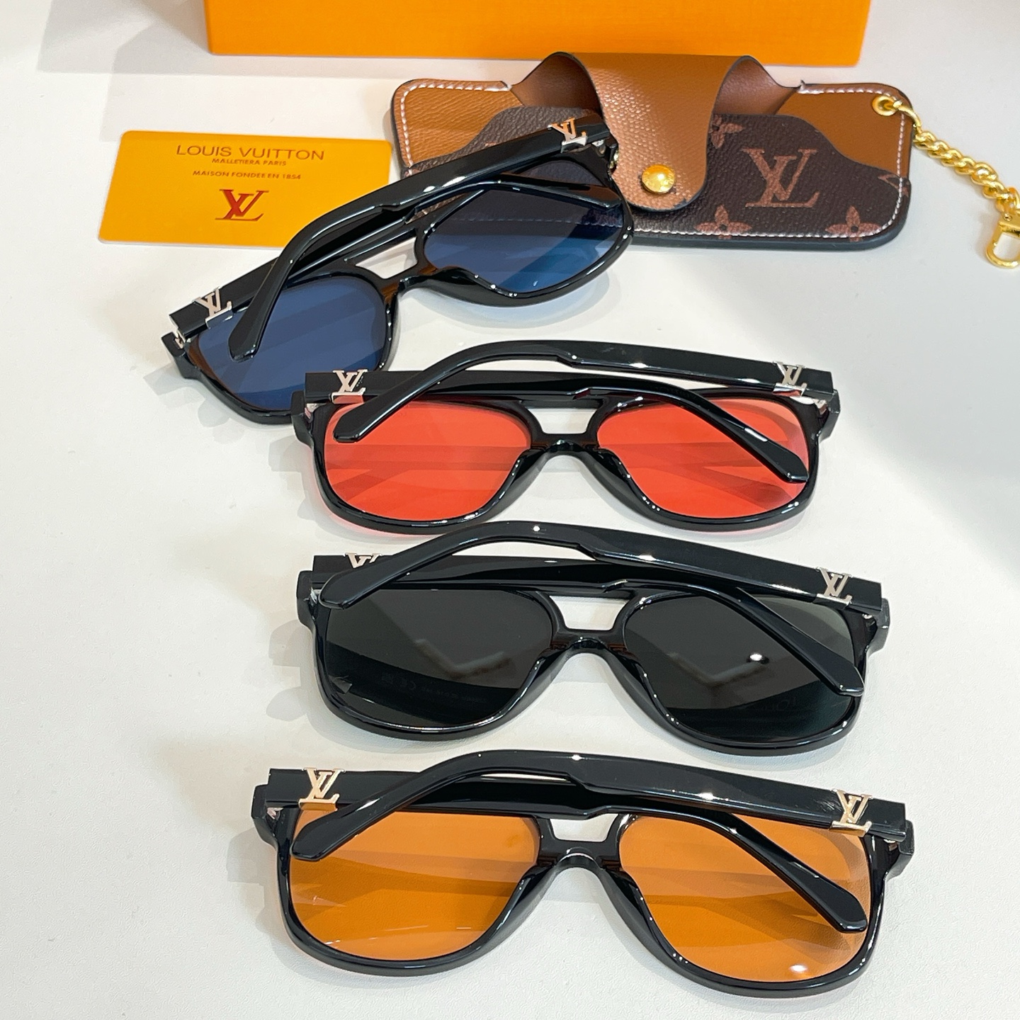 LOUIS VUITTO*🌟🌟🌟MODEL：Z2866U🌟🌟🌟SIZE：55口16-145🌟🌟