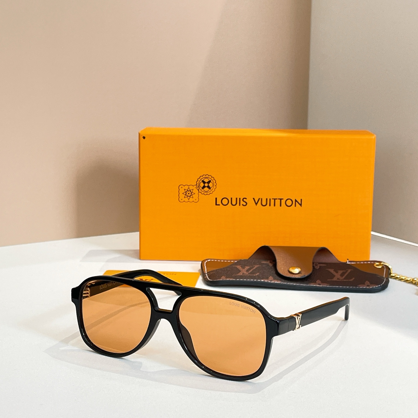 LOUIS VUITTO*🌟🌟🌟MODEL：Z2866U🌟🌟🌟SIZE：55口16-145🌟🌟