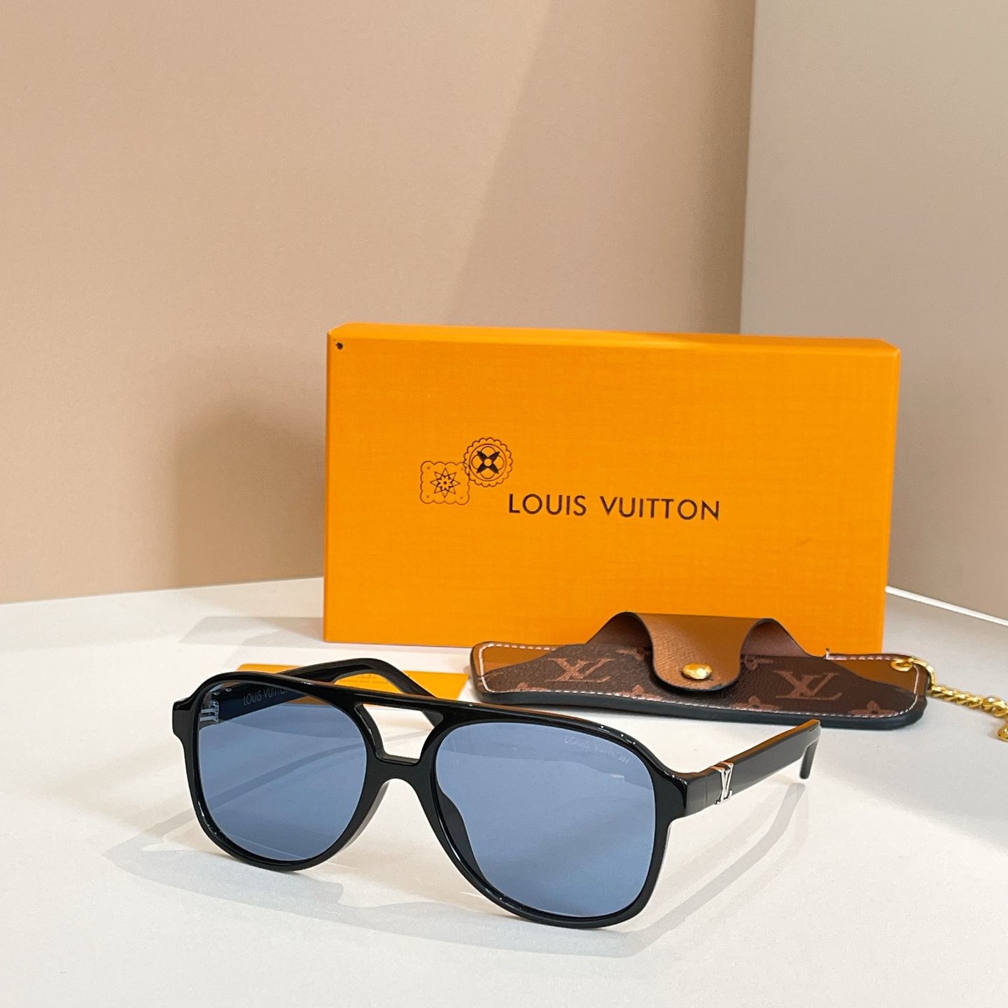 LOUIS VUITTO*🌟🌟🌟MODEL：Z2866U🌟🌟🌟SIZE：55口16-145🌟🌟