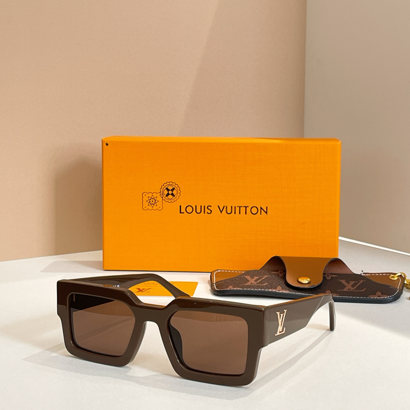 LOUIS VUITTO*🌟🌟🌟MODEL：Z2703W🌟🌟🌟SIZE：54口21-145🌟🌟