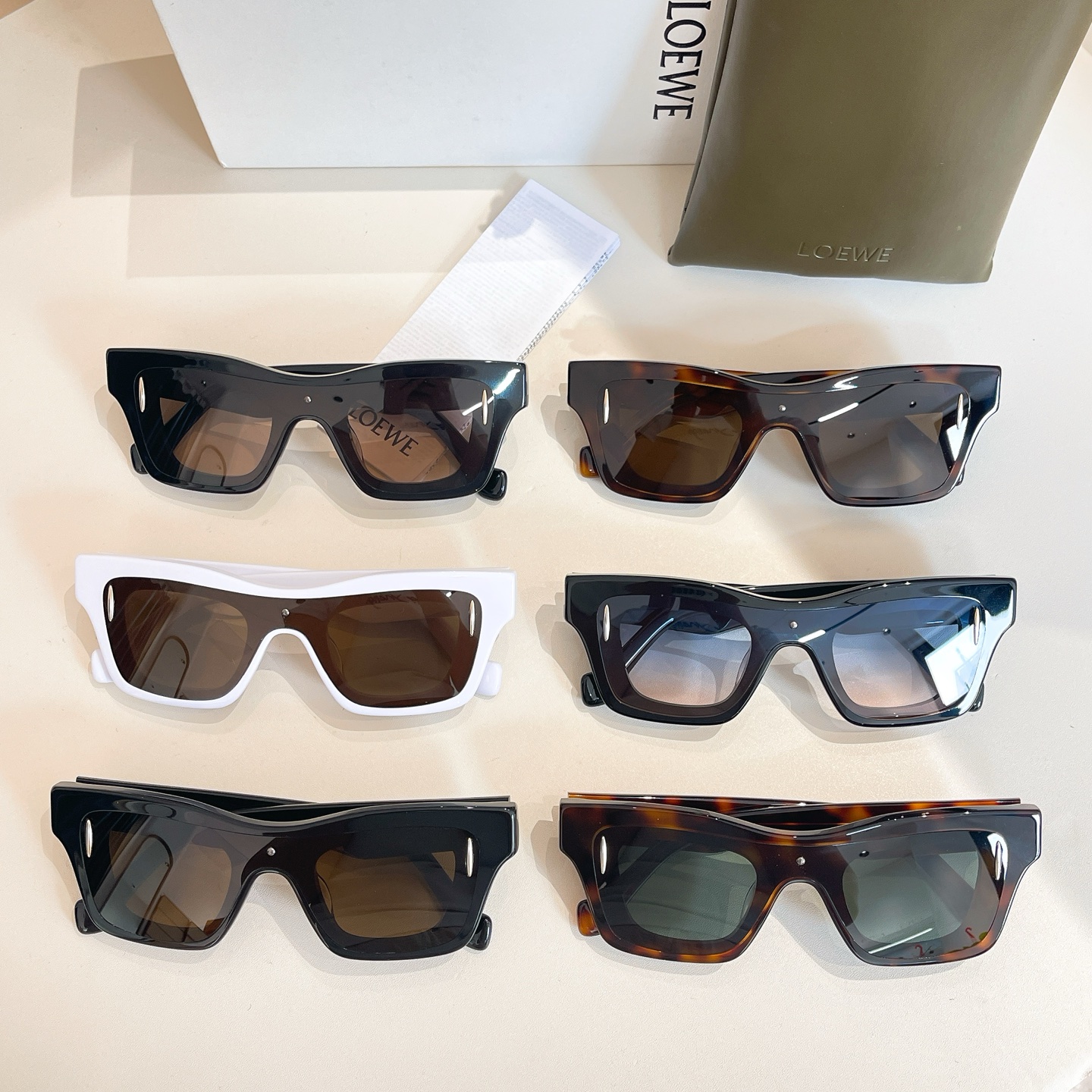LOEWE🌟🌟🌟MODEL：LW40176U🌟🌟🌟SIZE：54口16-145🌟🌟🌟