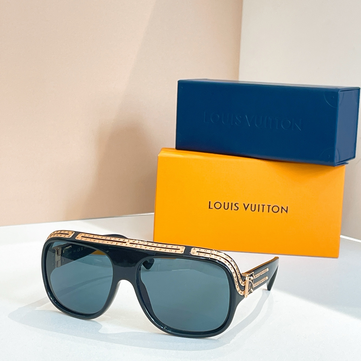 LOUIS VUITTO*🌟🌟🌟MODEL：Z2679E🌟🌟🌟SIZE：63口16-140🌟🌟